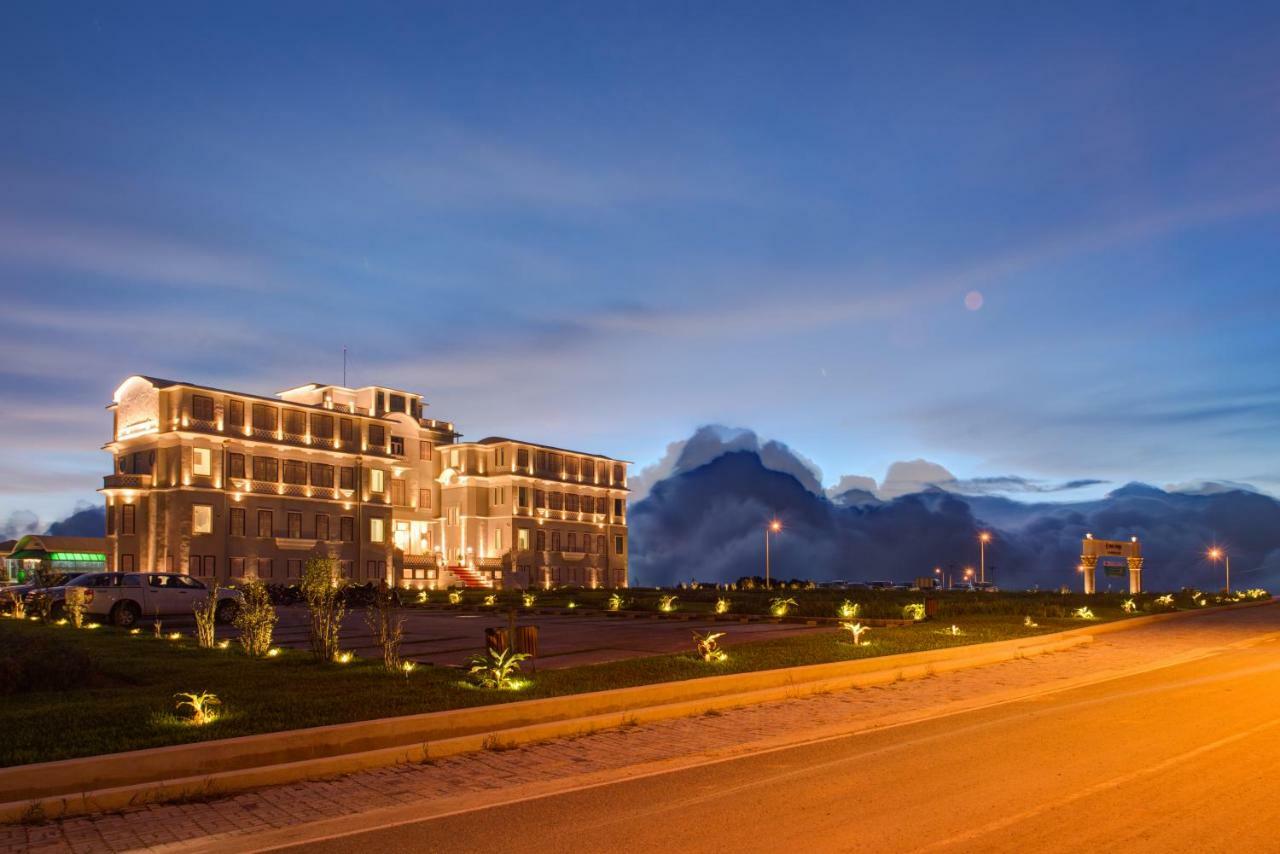Le Bokor Palace Кампот Экстерьер фото